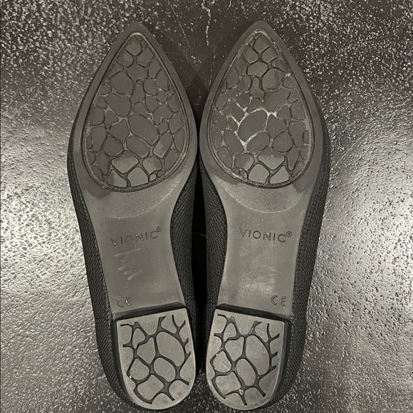 Vionic Dahlia Black Ballet Skimmer Flat Size 7.5 - Picture 13 of 15